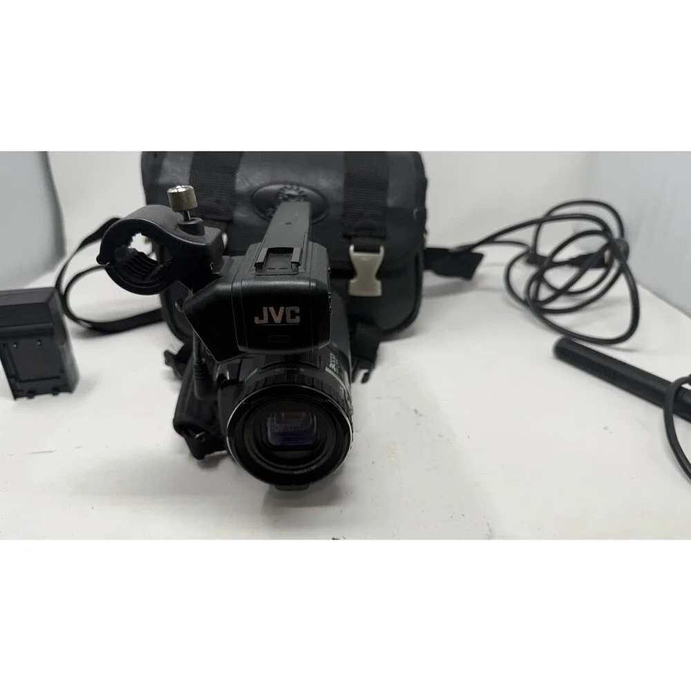 JVC GY-HM100U 3CCD Pro HD SD Handheld Camcorder Digital Camera | Tested 114Hrs